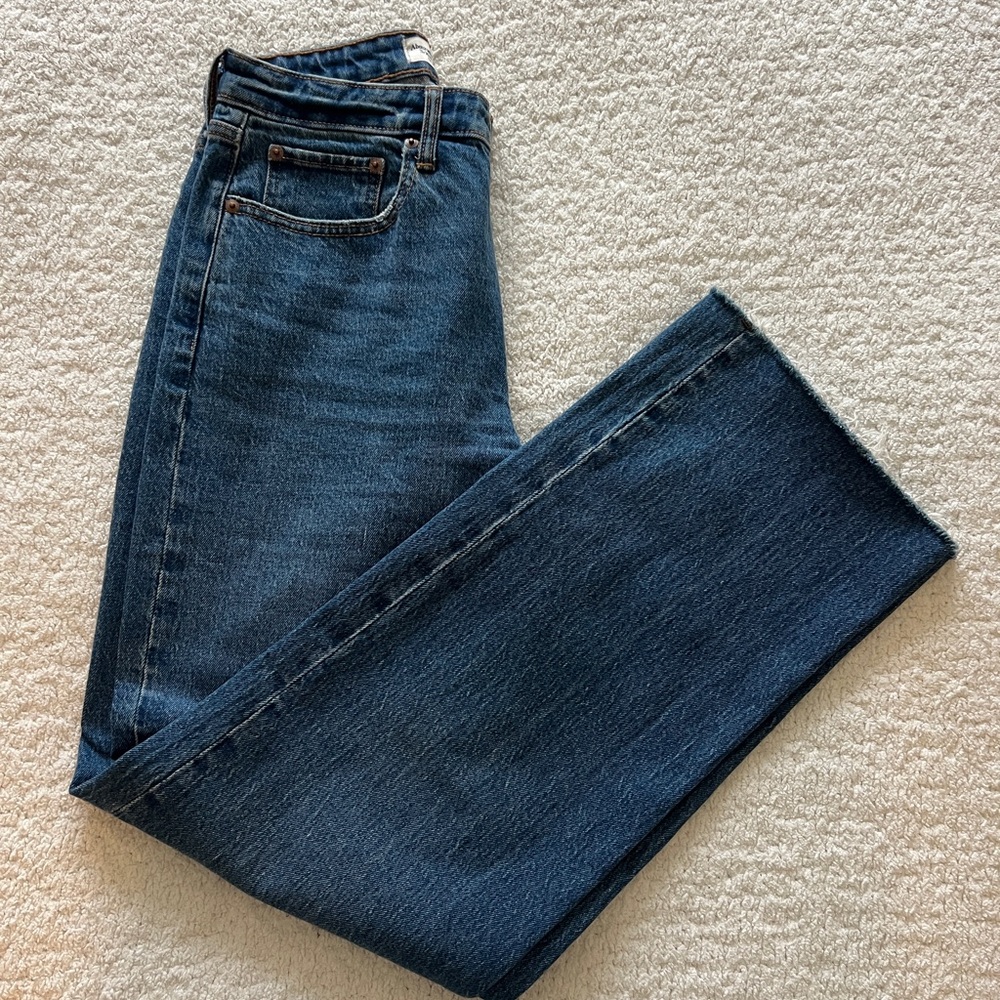 Abercrombie & Fitch- 90s Relaxed Jean High Rise